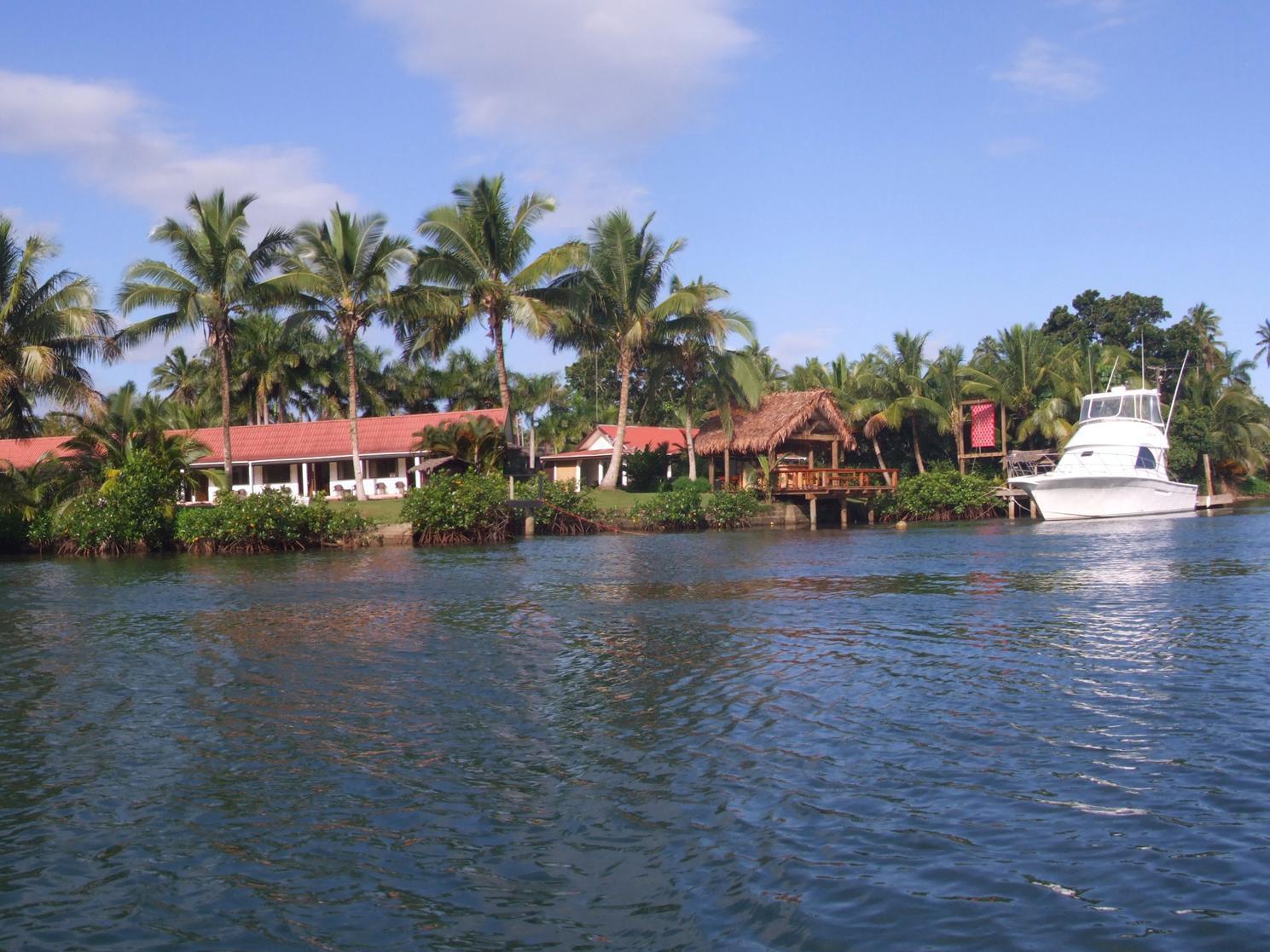 Club Oceanus Resort Pacific Harbour Bagian luar foto