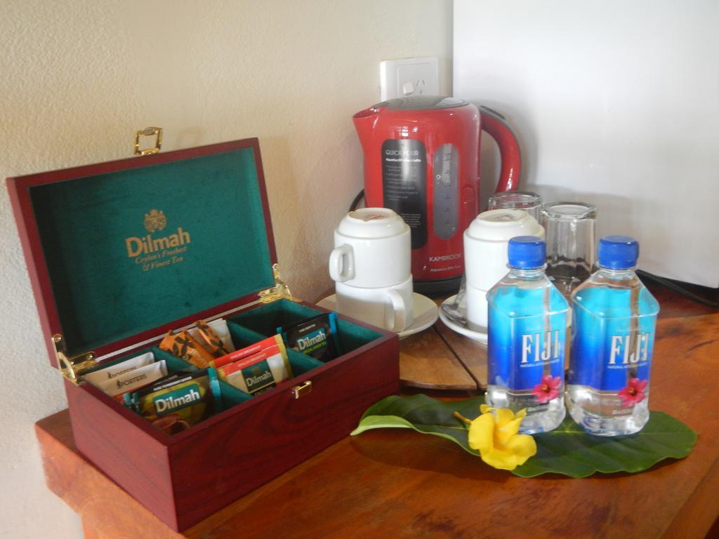 Club Oceanus Resort Pacific Harbour Bagian luar foto