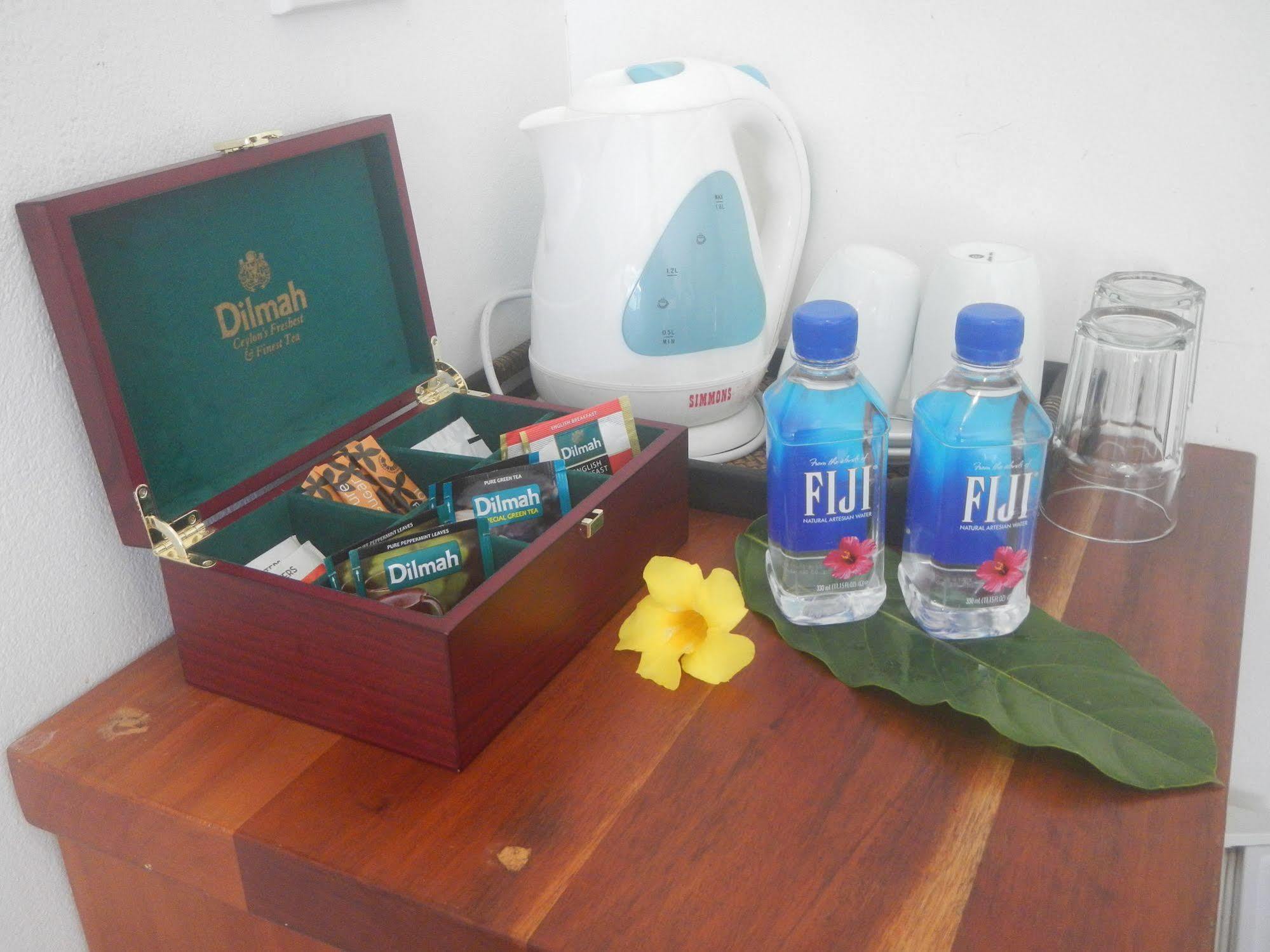 Club Oceanus Resort Pacific Harbour Bagian luar foto