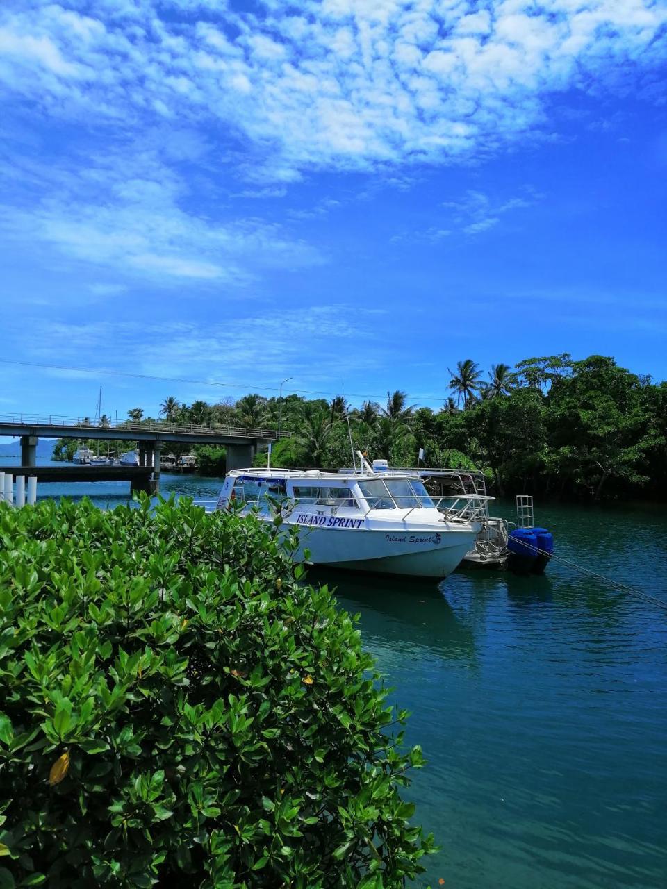 Club Oceanus Resort Pacific Harbour Bagian luar foto